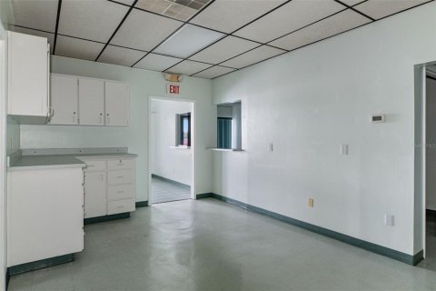 Immobilier commercial à louer à Crystal River, Floride: 148.64 m2 № 2102136 - photo 27