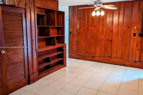 Commercial property in Miramar, Florida 218.04 sq.m. № 1706265 - photo 19