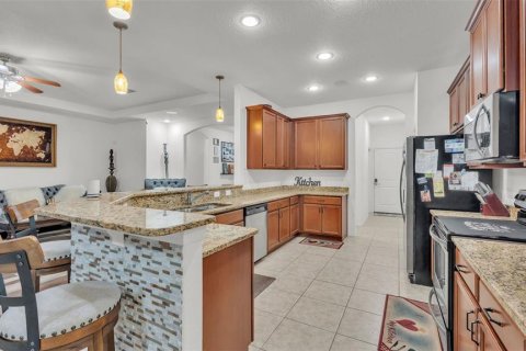 House in Lakeland, Florida 3 bedrooms, 228.08 sq.m. № 1879157 - photo 13