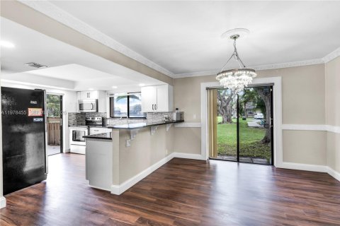 Copropriété à vendre à Plantation, Floride: 3 chambres, 139.35 m2 № 2046201 - photo 7