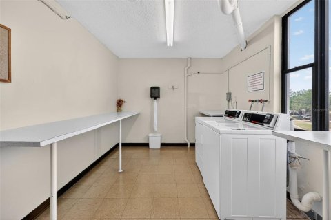 Condo in Clearwater, Florida, 1 bedroom  № 2095283 - photo 30