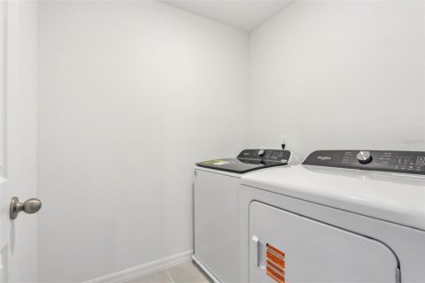 Снять в аренду таунхаус в Клермон, Флорида 3 комнаты, 137.96м2, № 1798382 - фото 25