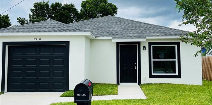 House in Haines City, Florida 3 bedrooms, 122.82 sq.m. № 1913415