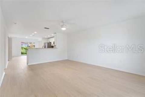House in Haines City, Florida 3 bedrooms, 122.82 sq.m. № 1913415 - photo 8