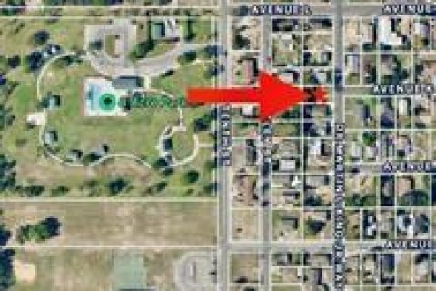 House in Haines City, Florida 3 bedrooms, 122.82 sq.m. № 1913415 - photo 27