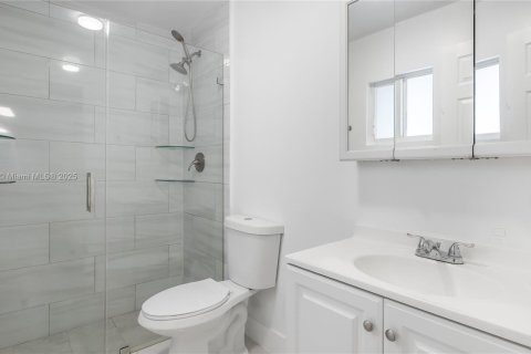 Casa en venta en Miami, Florida, 4 dormitorios, 139.35 m2 № 1471299 - foto 27