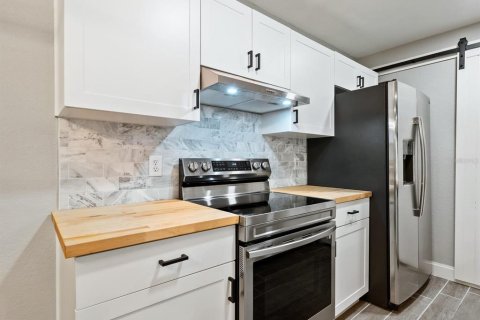 Condo in Bradenton, Florida, 2 bedrooms  № 1828119 - photo 13