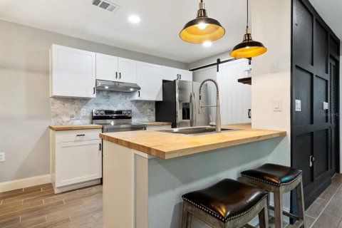 Condo in Bradenton, Florida, 2 bedrooms  № 1828119 - photo 11