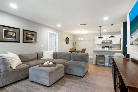 Condo in Bradenton, Florida, 2 bedrooms  № 1828119 - photo 3