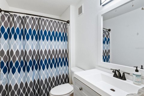 Condo in Bradenton, Florida, 2 bedrooms  № 1828119 - photo 24