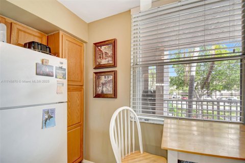 Купить кондоминиум в Санрайз, Флорида 2 спальни, 104.98м2, № 1968628 - фото 11