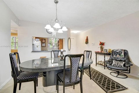 Купить кондоминиум в Санрайз, Флорида 2 спальни, 104.98м2, № 1968628 - фото 15