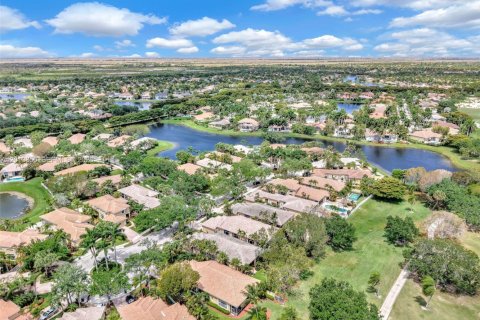 Casa en venta en Weston, Florida, 3 dormitorios, 246.38 m2 № 2075983 - foto 6