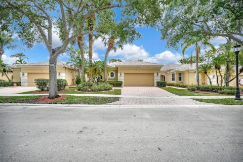 Casa en Weston, Florida 3 dormitorios, 246.38 m2 № 2075983