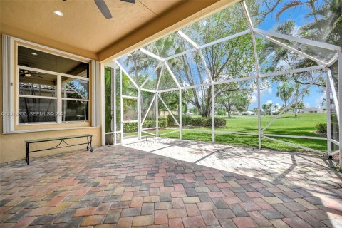 Casa en venta en Weston, Florida, 3 dormitorios, 246.38 m2 № 2075983 - foto 11