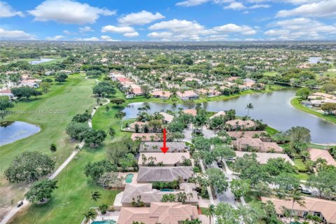 Casa en venta en Weston, Florida, 3 dormitorios, 246.38 m2 № 2075983 - foto 2