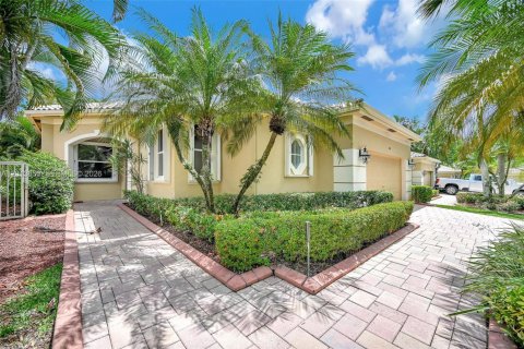 Casa en venta en Weston, Florida, 3 dormitorios, 246.38 m2 № 2075983 - foto 9