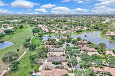 Casa en venta en Weston, Florida, 3 dormitorios, 246.38 m2 № 2075983 - foto 3