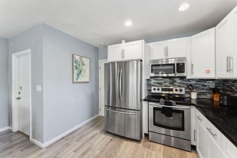 Villa ou maison à vendre à Fort Lauderdale, Floride: 3 chambres, 125.14 m2 № 2433903 - photo 20