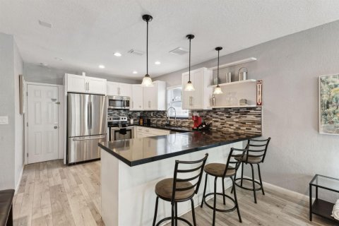 Villa ou maison à vendre à Fort Lauderdale, Floride: 3 chambres, 125.14 m2 № 2433903 - photo 6