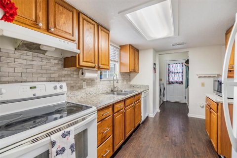Casa en venta en Webster, Florida, 3 dormitorios, 164.99 m2 № 1844557 - foto 14