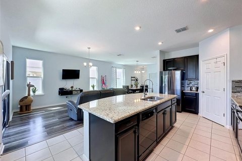House in Davenport, Florida 3 bedrooms, 177.91 sq.m. № 2104656 - photo 10