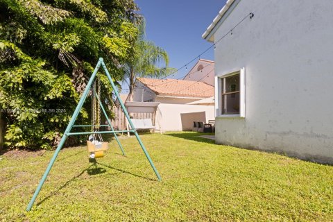 House in Davie, Florida 3 bedrooms, 143.63 sq.m. № 1850361 - photo 19