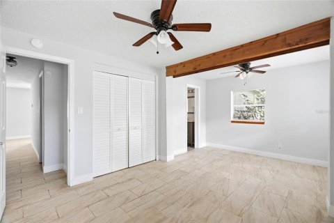 Villa ou maison à vendre à Tampa, Floride: 2 chambres, 97.55 m2 № 2199861 - photo 11