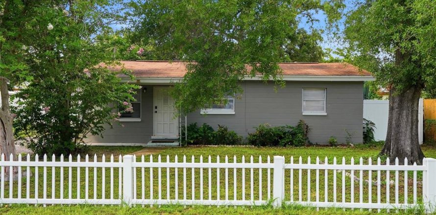 Villa ou maison à Tampa, Floride 2 chambres, 97.55 m2 № 2199861