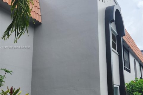 Condo in Sunrise, Florida, 1 bedroom  № 2060893 - photo 29