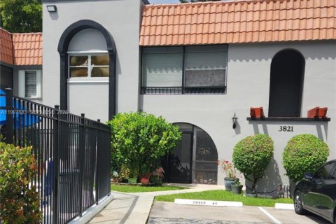 Condo in Sunrise, Florida, 1 bedroom  № 2060893 - photo 28