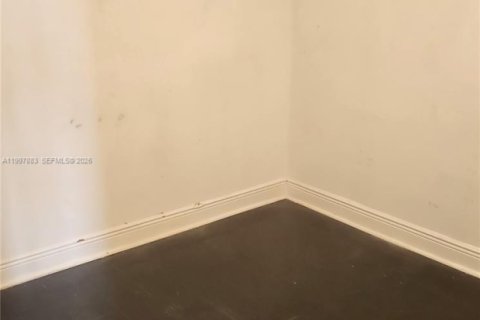 Condo in Sunrise, Florida, 1 bedroom  № 2060893 - photo 19