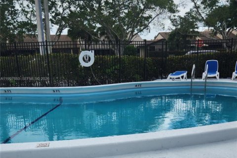 Condo in Sunrise, Florida, 1 bedroom  № 2060893 - photo 27