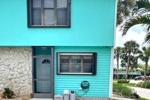 Apartment in Jensen Beach, Florida 2 bedrooms, 108.42 sq.m. № 2192023