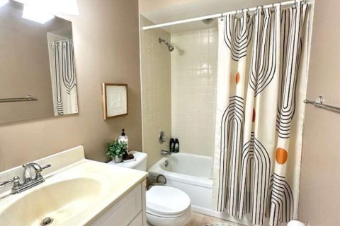 Apartment in Jensen Beach, Florida 2 bedrooms, 108.42 sq.m. № 2192023 - photo 11