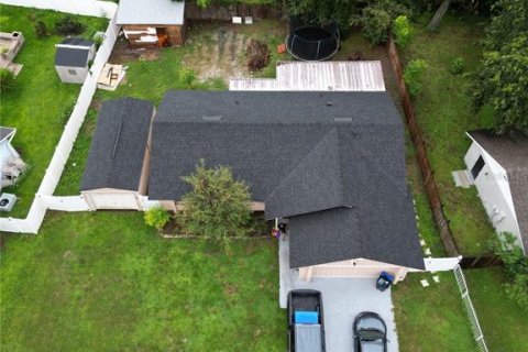 House in Orlando, Florida 3 bedrooms, 102.19 sq.m. № 1914831 - photo 2