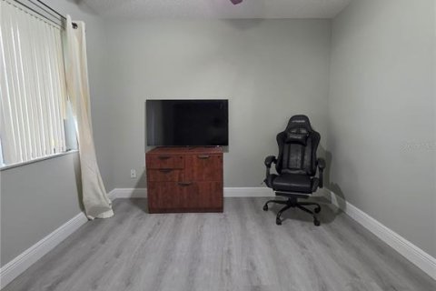 House in Orlando, Florida 3 bedrooms, 102.19 sq.m. № 1914831 - photo 8