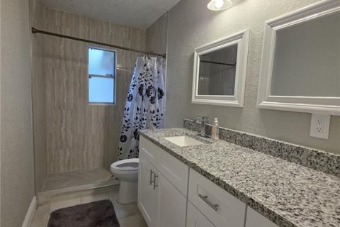 House in Orlando, Florida 3 bedrooms, 102.19 sq.m. № 1914831 - photo 10