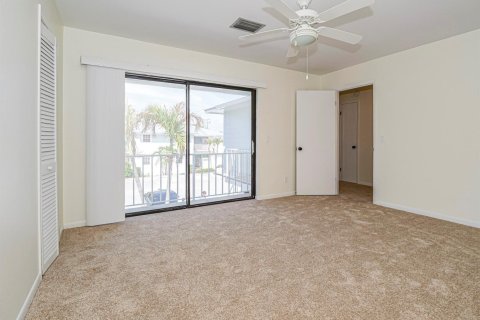 Townhouse in Vero Beach, Florida 2 bedrooms, 115.57 sq.m. № 2188401 - photo 17