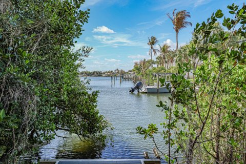 Townhouse in Vero Beach, Florida 2 bedrooms, 115.57 sq.m. № 2188401 - photo 27