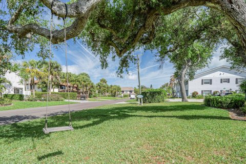 Townhouse in Vero Beach, Florida 2 bedrooms, 115.57 sq.m. № 2188401 - photo 28
