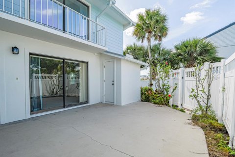 Townhouse in Vero Beach, Florida 2 bedrooms, 115.57 sq.m. № 2188401 - photo 5