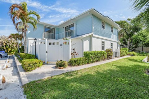 Townhouse in Vero Beach, Florida 2 bedrooms, 115.57 sq.m. № 2188401 - photo 4
