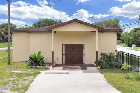Immobilier commercial à Tampa, Floride 159.79 m2 № 2209574