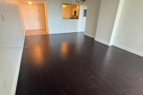 Condominio en venta en Fort Lauderdale, Florida, 1 dormitorio, 75.81 m2 № 1726791 - foto 14