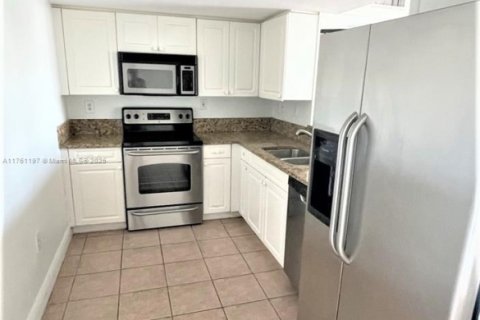 Condominio en venta en Fort Lauderdale, Florida, 1 dormitorio, 75.81 m2 № 1726791 - foto 19