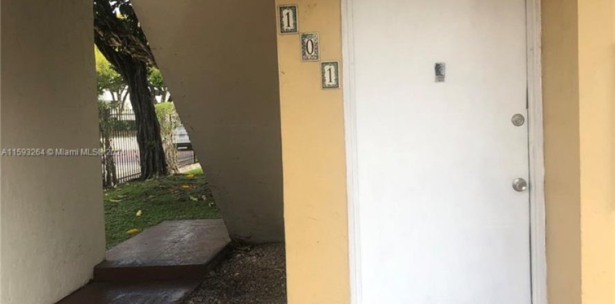 Condo à Miami, Floride, 2 chambres № 1812195