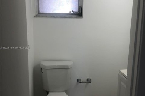 Copropriété à vendre à Miami, Floride: 2 chambres, 89.93 m2 № 1812195 - photo 8