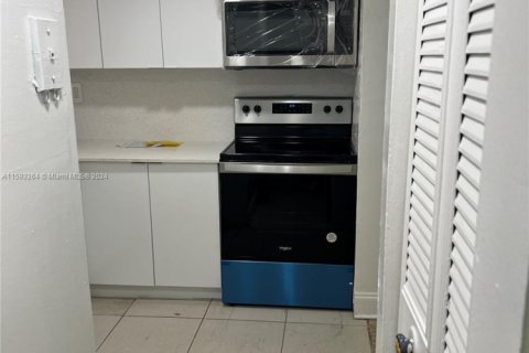 Copropriété à vendre à Miami, Floride: 2 chambres, 89.93 m2 № 1812195 - photo 6