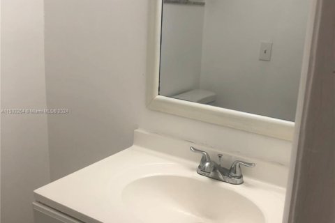 Copropriété à vendre à Miami, Floride: 2 chambres, 89.93 m2 № 1812195 - photo 9